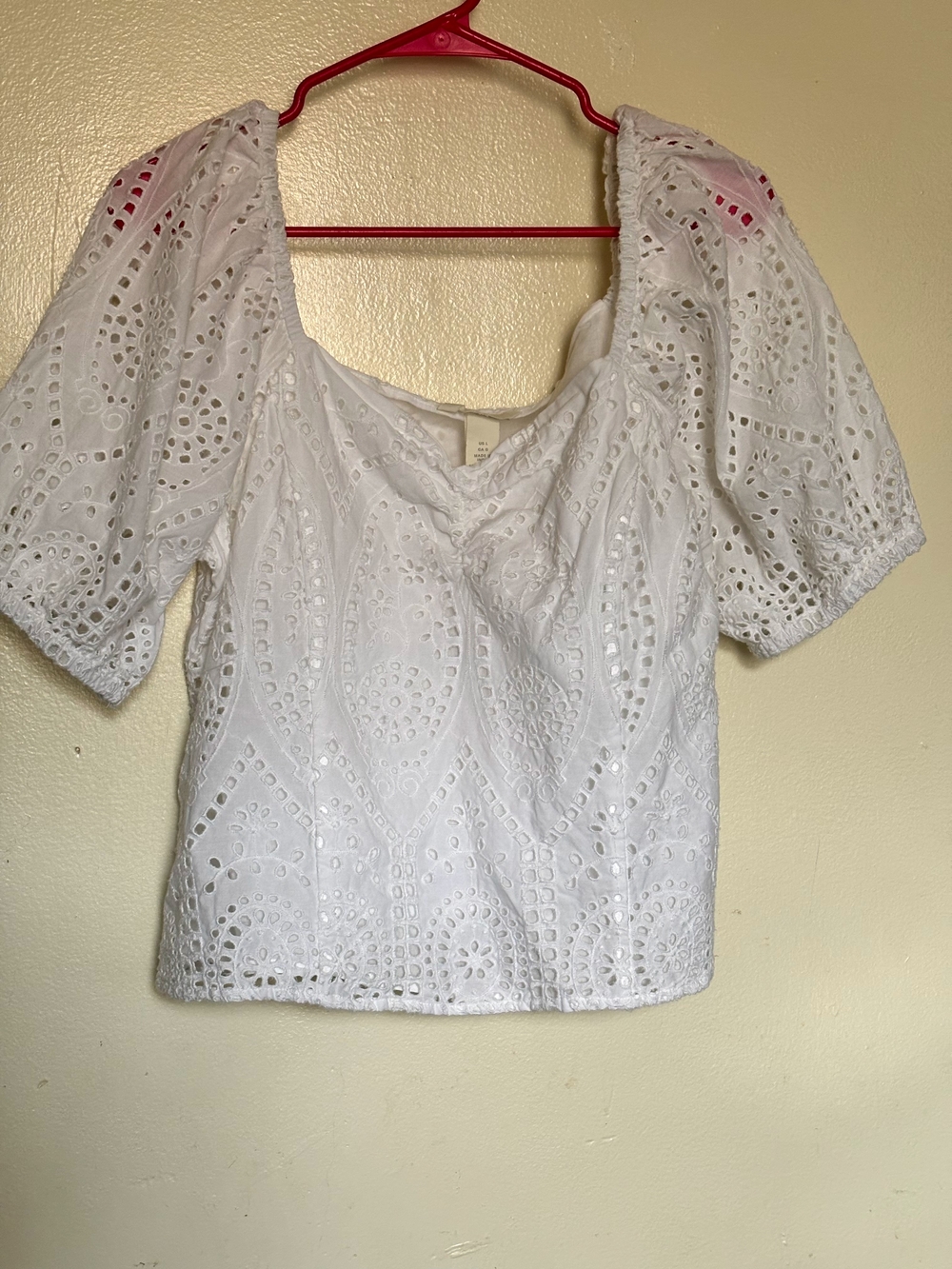 H&M White Eyelet Puff-Sleeve Blouse